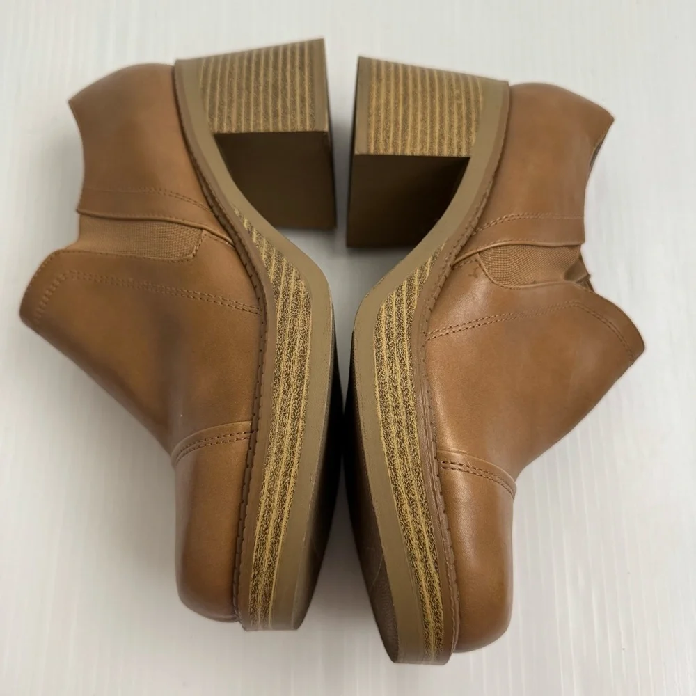 Vintage Maurices y2k Tan Block Heel platform faux leather size 9